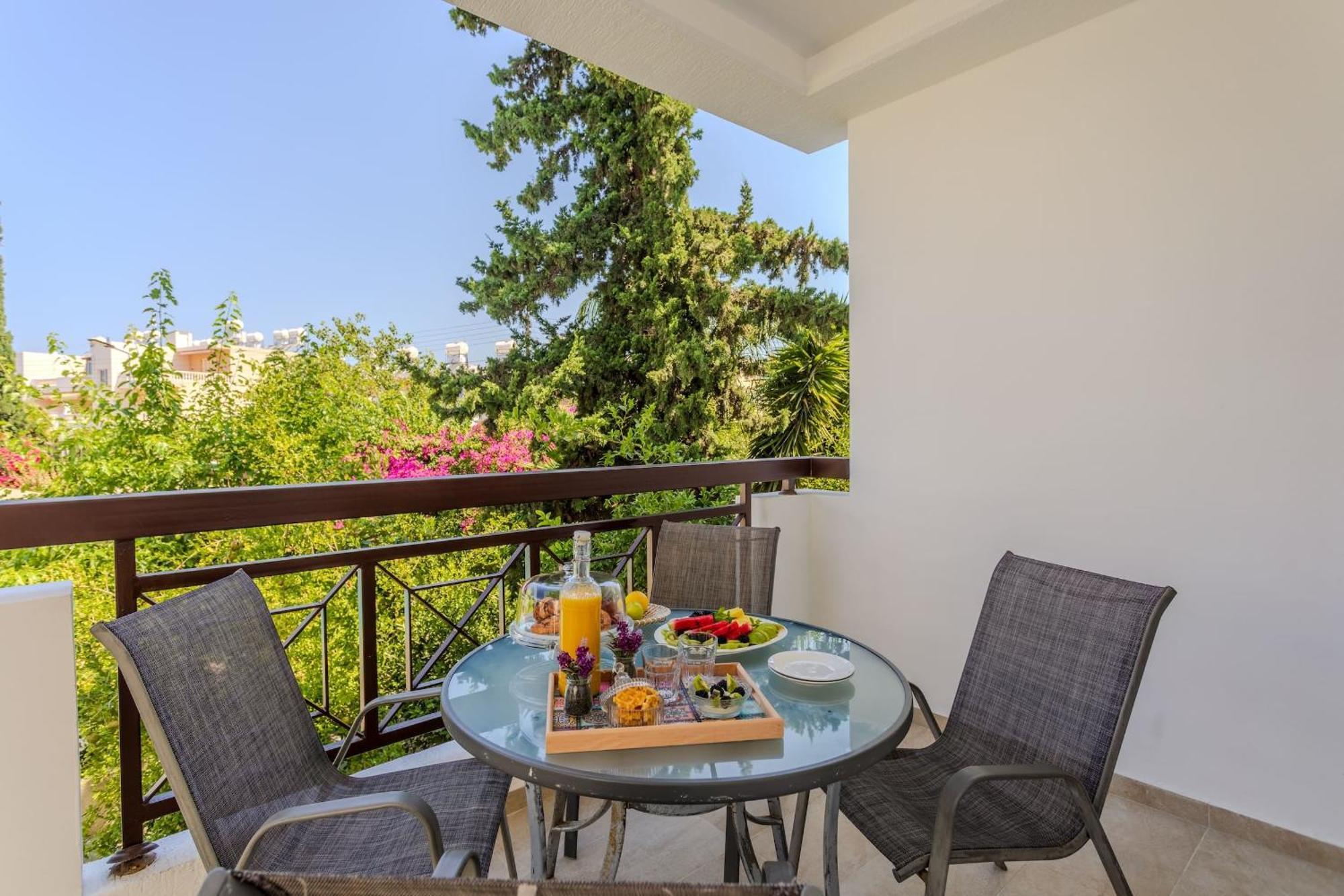 Apartamento Artemis Cynthia Complex Paphos Exterior foto